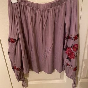 American Eagle top